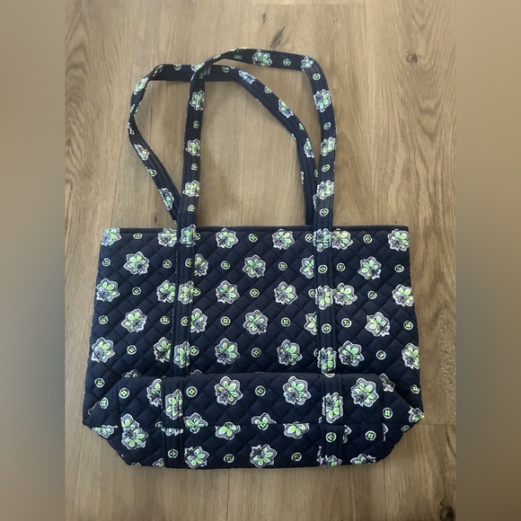 Vera Bradley Seattle Seahawks Cotton Vera Tote Bag (Navy/Neon Green) NWT - Picture 5 of 6
